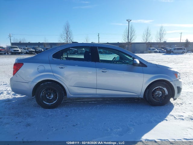 1G1JC5SB1G4167681 Chevrolet SONIC LT