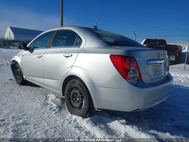 1G1JC5SB1G4167681 Chevrolet SONIC LT