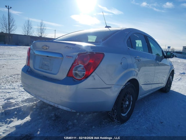 1G1JC5SB1G4167681 Chevrolet SONIC LT