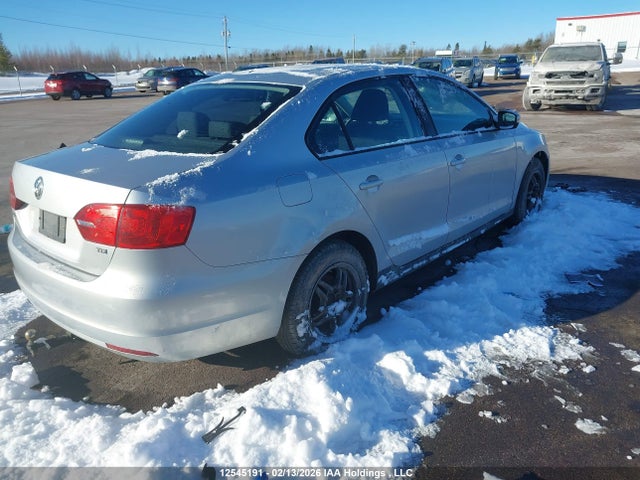 12545191 :رقم المزاد ، 3VWDL7AJ1EM270378 vin ، 2014 Volkswagen Jetta Sedan Comfortline/highline/trendline+ مزاد بيع