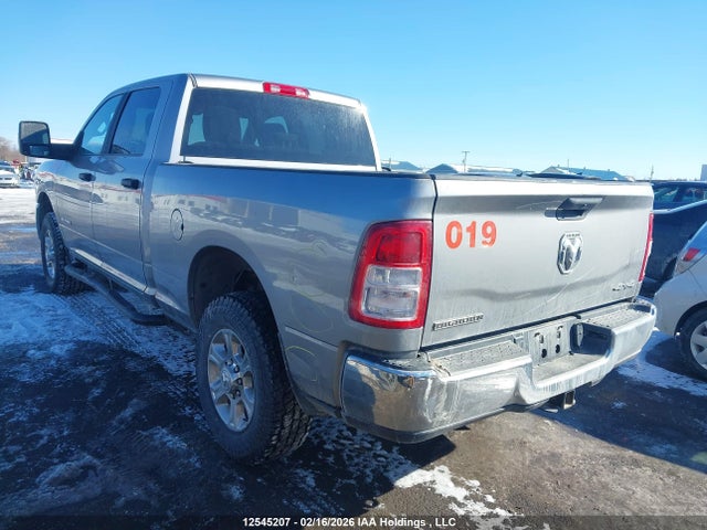 3C63R3DJ1RG414217 RAM 3500 Big Horn
