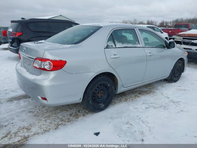 12545209 :رقم المزاد ، 2T1BU4EE1DC081658 vin ، 2013 Toyota Corolla Ce مزاد بيع