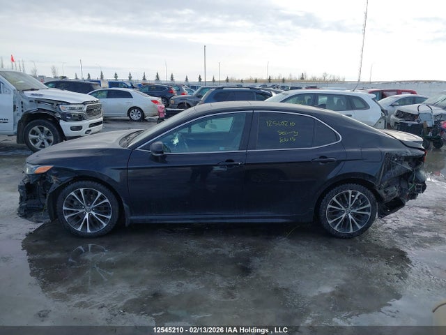 4T1B11HK0JU129962 Toyota CAMRY SE