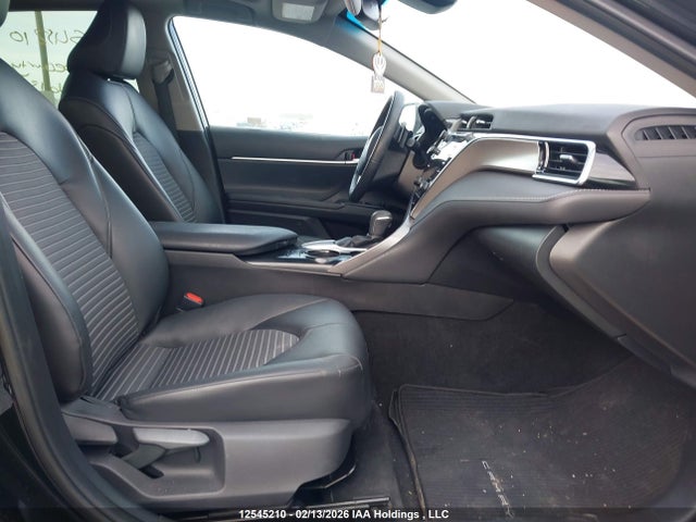 4T1B11HK0JU129962 Toyota CAMRY SE