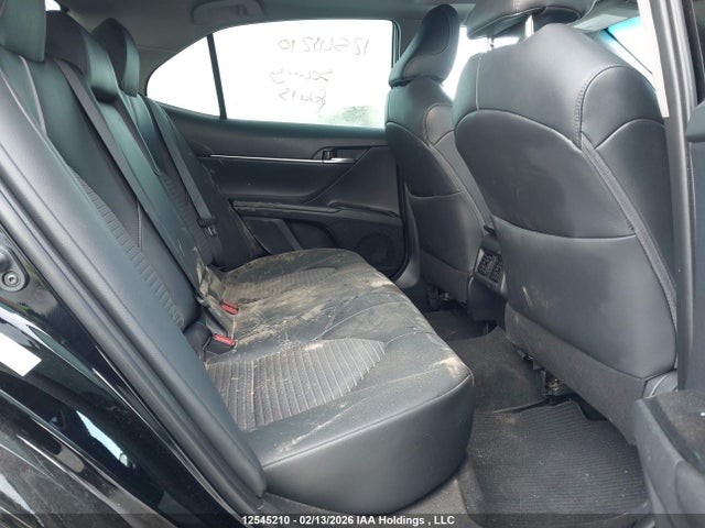 4T1B11HK0JU129962 Toyota CAMRY SE