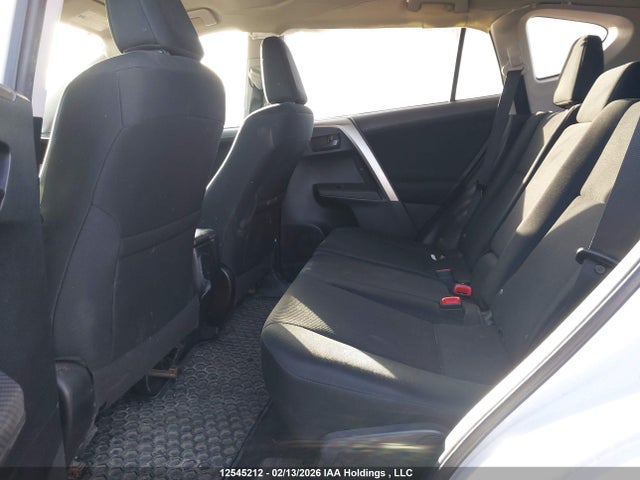 2T3ZFREV5FW227381 Toyota RAV4 LE