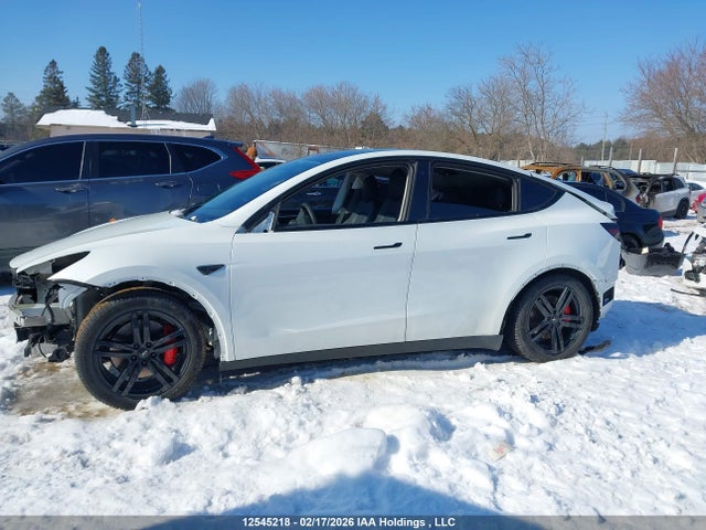 7SAYGDEF5NF519883 Tesla Model Y Performance