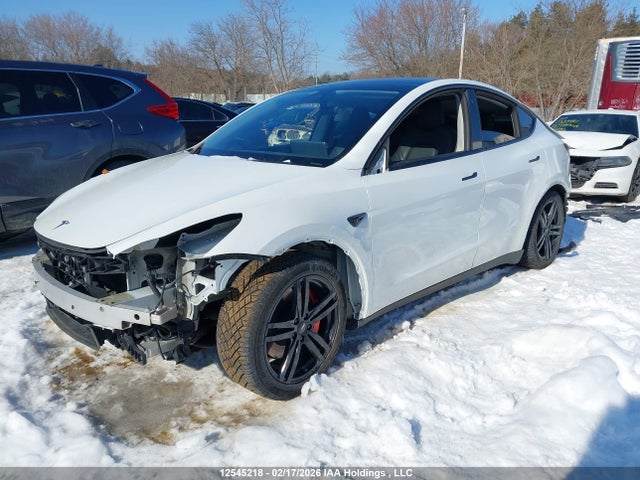 7SAYGDEF5NF519883 Tesla Model Y Performance