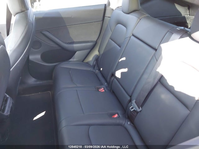7SAYGDEF5NF519883 Tesla Model Y Performance