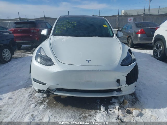 7SAYGDEE5NF564958 Tesla Model Y Long Range