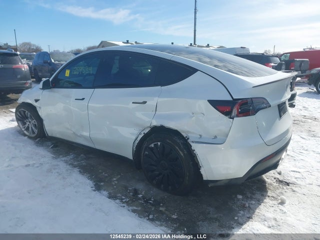 7SAYGDEE5NF564958 Tesla Model Y Long Range