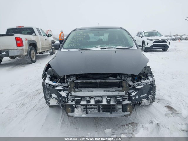 1FADP3K27GL380854 Ford FOCUS SE