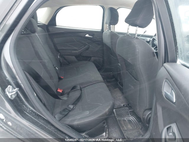 1FADP3K27GL380854 Ford FOCUS SE