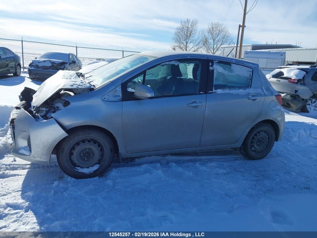 VNKKTUD30HA074544 Toyota YARIS LE