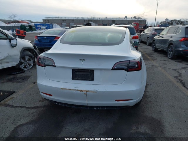5YJ3E1EA8NF337028 Tesla MODEL 3