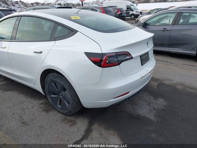 5YJ3E1EA8NF337028 Tesla MODEL 3