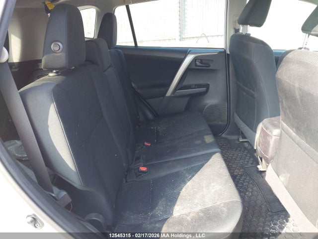 2T3ZFREV9JW429231 Toyota RAV4 LE
