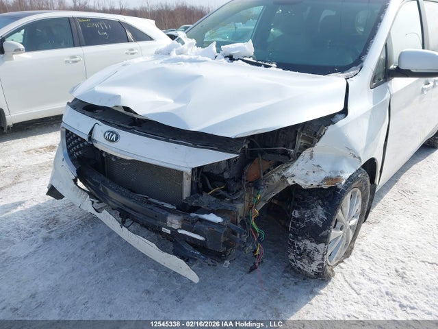KNDMB5C10G6195926 KIA SEDONA LX
