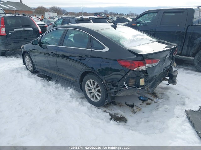 Продаж на аукціоні авто 2018 Hyundai Sonata Gl, vin: 5NPE24AF8JH683015, номер лоту: 12545374