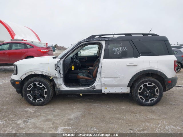 12545388 :رقم المزاد ، 3FMCR9C65NRD52565 vin ، 2022 Ford Bronco Sport Outer Banks مزاد بيع