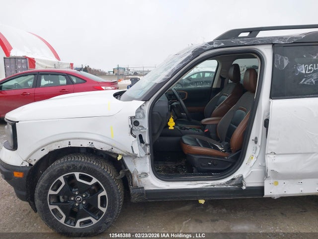 12545388 :رقم المزاد ، 3FMCR9C65NRD52565 vin ، 2022 Ford Bronco Sport Outer Banks مزاد بيع