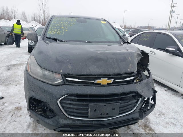 3GNCJKSBXJL163710 Chevrolet TRAX LS