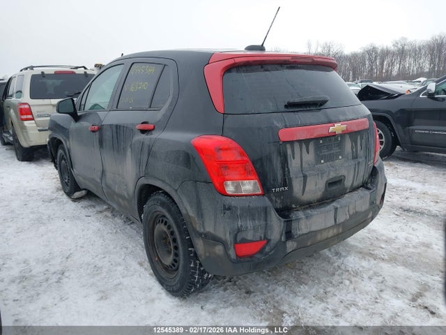 3GNCJKSBXJL163710 Chevrolet TRAX LS
