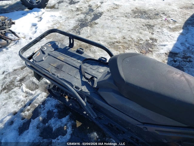 2BPSGDPA6PV000084 Skidoo Tundra