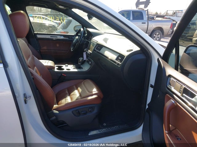 WVGDP9BP2FD006343 Volkswagen Touareg 3.0 Tdi Execline/3.0 Tdi Highline