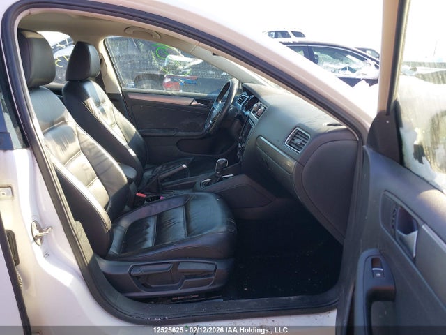 3VWL17AJ5HM337036 Volkswagen Jetta 1.8 Tsi Highline