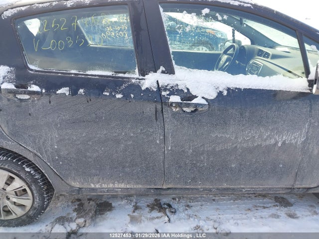 Toyota YARIS LE 2014 VNKKTUD3XEA003590 Image 13