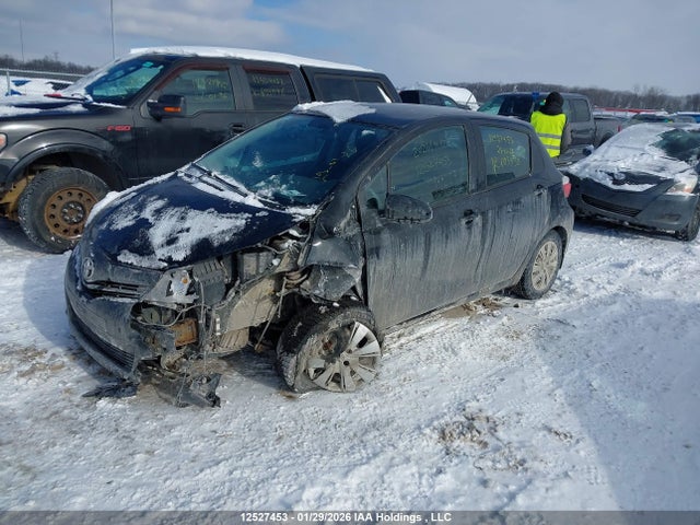Toyota YARIS LE 2014 VNKKTUD3XEA003590 Image 2