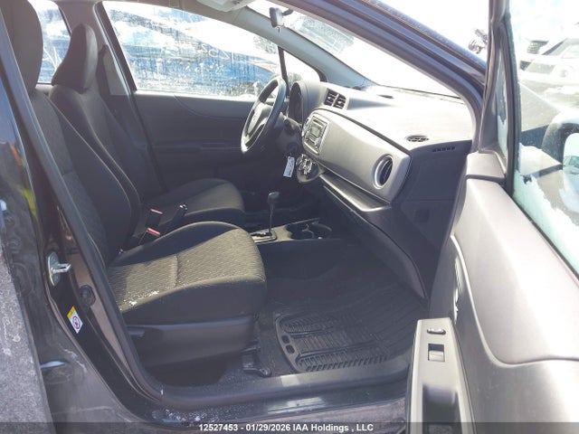 Toyota YARIS LE 2014 VNKKTUD3XEA003590 Image 5