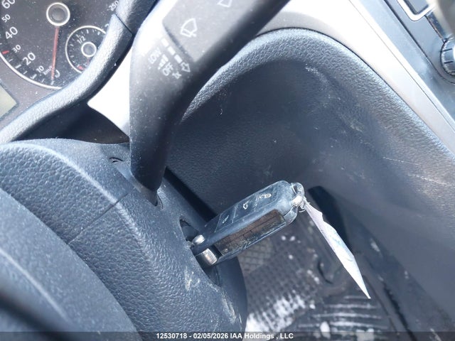 1VWAS7A37FC115411 Volkswagen Passat 1.8 Tsi Trendline