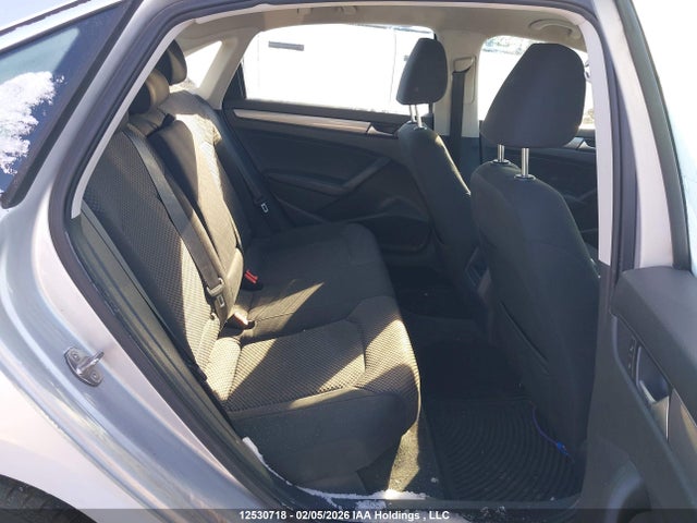 1VWAS7A37FC115411 Volkswagen Passat 1.8 Tsi Trendline