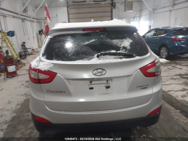 KM8JUCAG0FU981157 Hyundai Tucson Limited/se