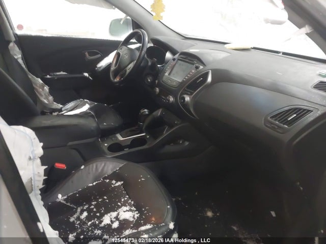KM8JUCAG0FU981157 Hyundai Tucson Limited/se