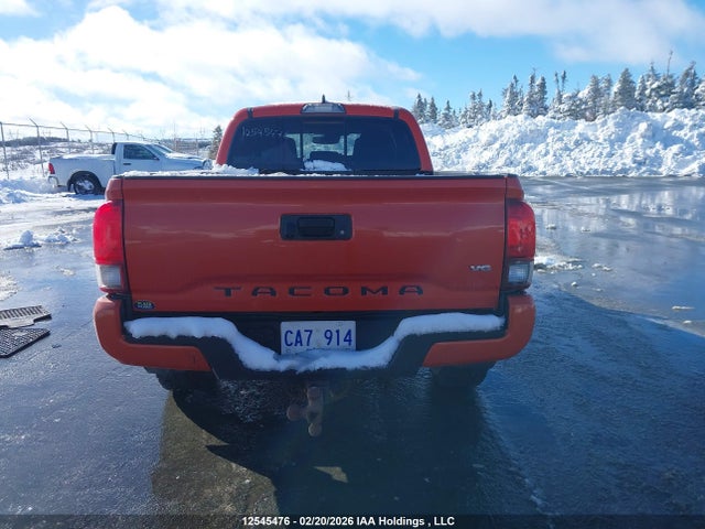 5TFDZ5BN8JX033317 Toyota Tacoma Dbl Cab/sr5/trd Sport/or