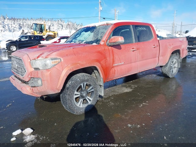 5TFDZ5BN8JX033317 Toyota Tacoma Dbl Cab/sr5/trd Sport/or