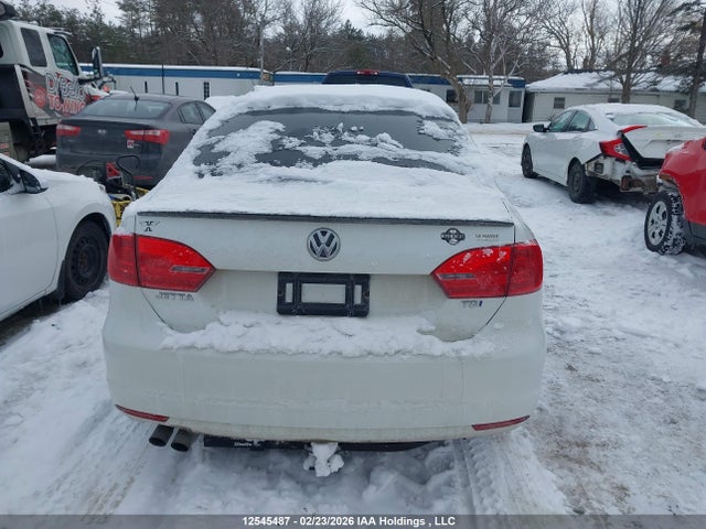 3VWWL7AJ1EM425729 Volkswagen JETTA TDI