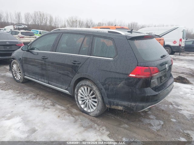 12545491 :رقم المزاد ، 3VWH17AU9HM532444 vin ، 2017 Volkswagen Golf Alltrack 1.8 Tsi مزاد بيع