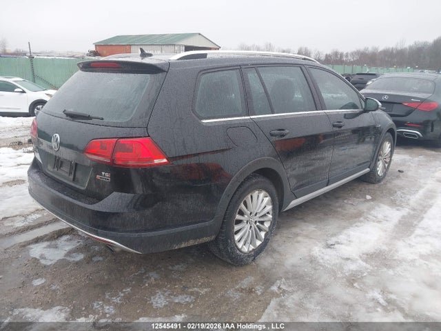 12545491 :رقم المزاد ، 3VWH17AU9HM532444 vin ، 2017 Volkswagen Golf Alltrack 1.8 Tsi مزاد بيع