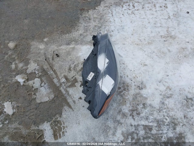 1FMCU9DZXMUA40790 Ford Escape Titanium Hybrid