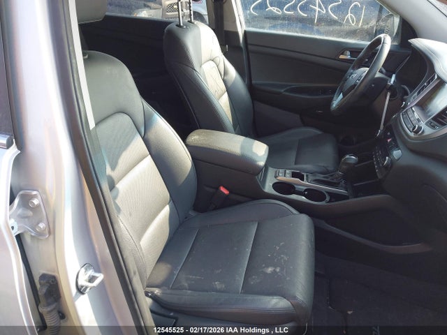 12545525 :رقم المزاد ، KM8J3CA46HU382260 vin ، 2017 Hyundai Tucson Luxury مزاد بيع