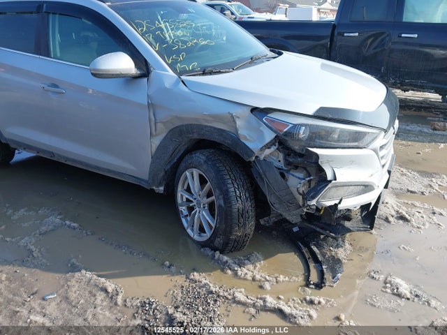 12545525 :رقم المزاد ، KM8J3CA46HU382260 vin ، 2017 Hyundai Tucson Luxury مزاد بيع