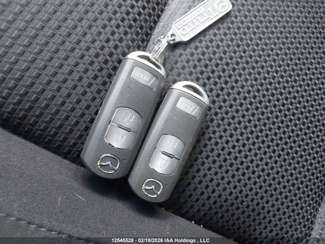 3MZBN1L72JM240123 Mazda Mazda3 50th Anniversary Edition/gs