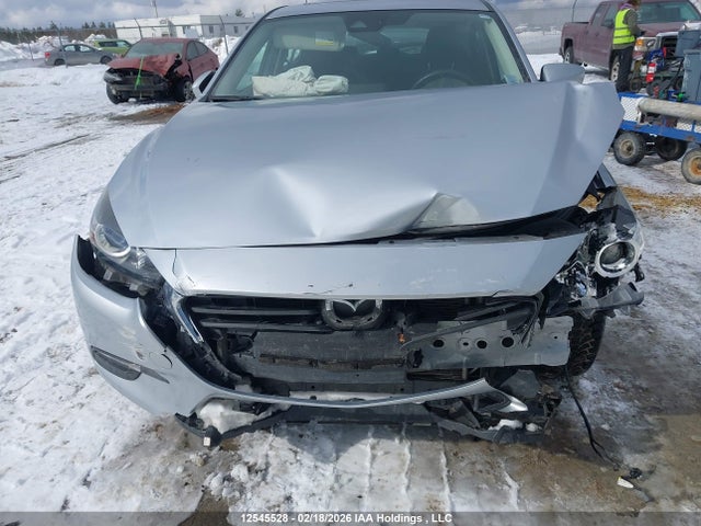 3MZBN1L72JM240123 Mazda Mazda3 50th Anniversary Edition/gs