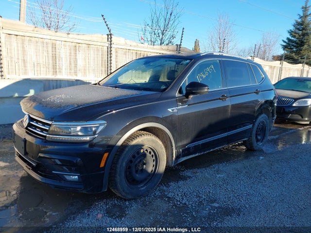 Volkswagen Tiguan Highline 2018 3VV4B7AX9JM190073 Image 2