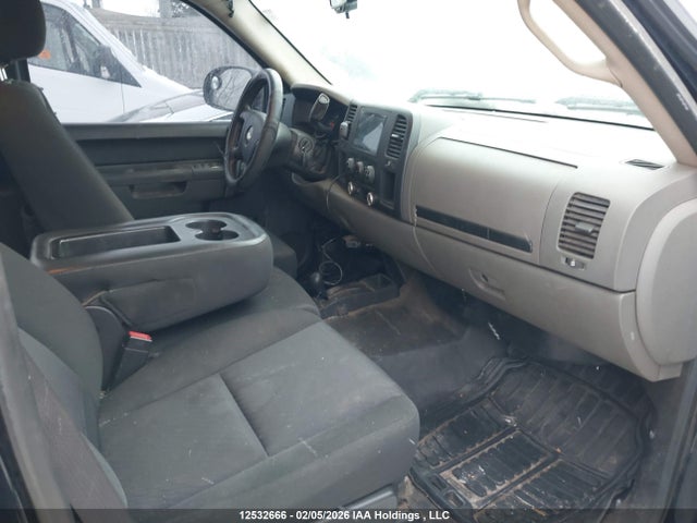 12532666 :رقم المزاد ، 1GCSKREA5AZ103730 vin ، 2010 Chevrolet Silverado 1500 Ls مزاد بيع