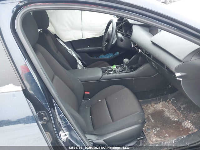 JM1BPALM9L1147795 Mazda Mazda3 Gs